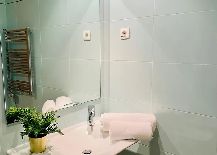 Luxe Forum Terrace Apartment